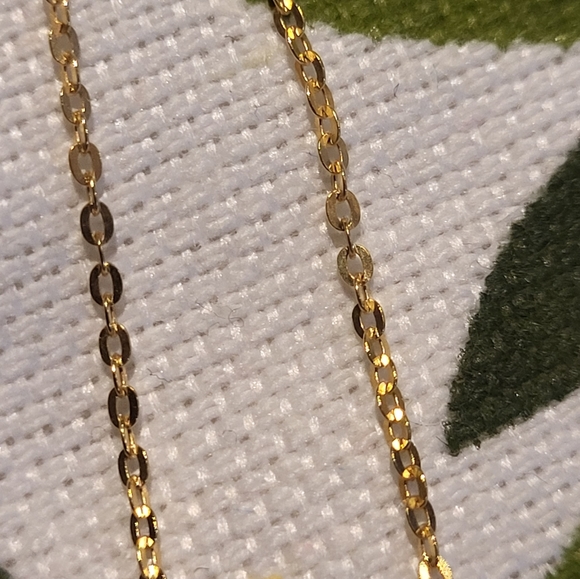 18" 14K Gold Cable Chain Necklace - Picture 6 of 8